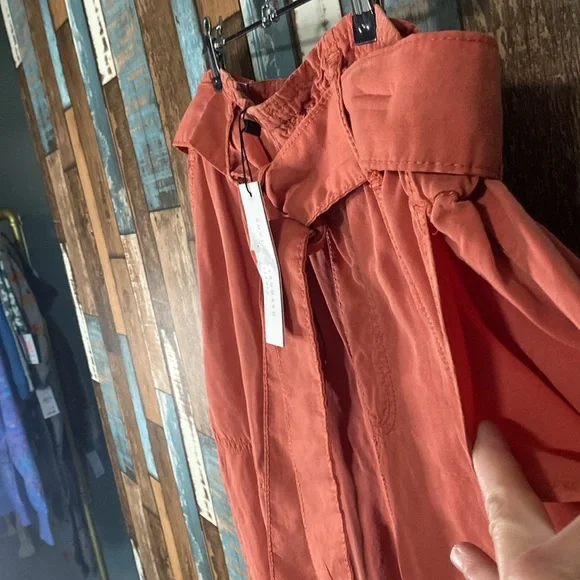 Social standard melody drapery tencel fabric belted pants - Picture 8 of 13